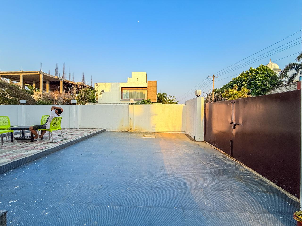 Outdoor Area 2